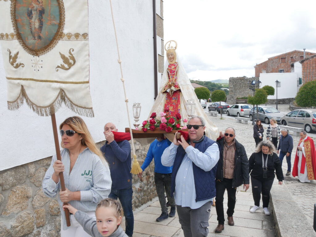 (Fotos) El barrio de La Antigua de Béjar celebra su fiesta - 20 de mayo de 2024